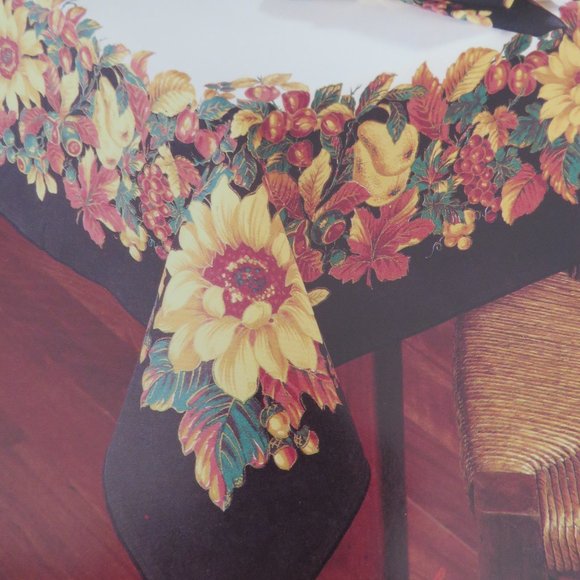 Vintage 1980s Fall Radiance 70" Round Table Cloth With Sunflowers - Picture 1 of 7